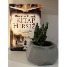 Kitap Hırsızı - Markus ZUSAK